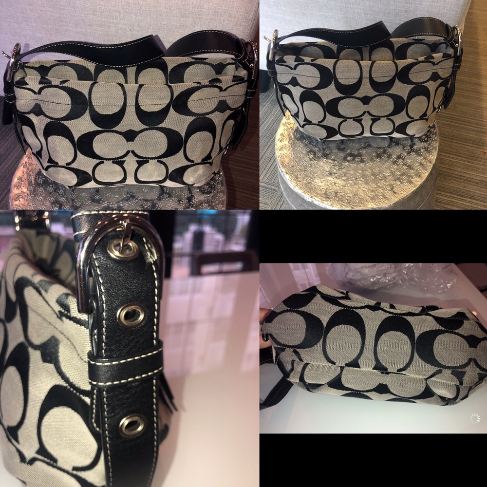 Signature Coach shoulder bag /Excellent Condition